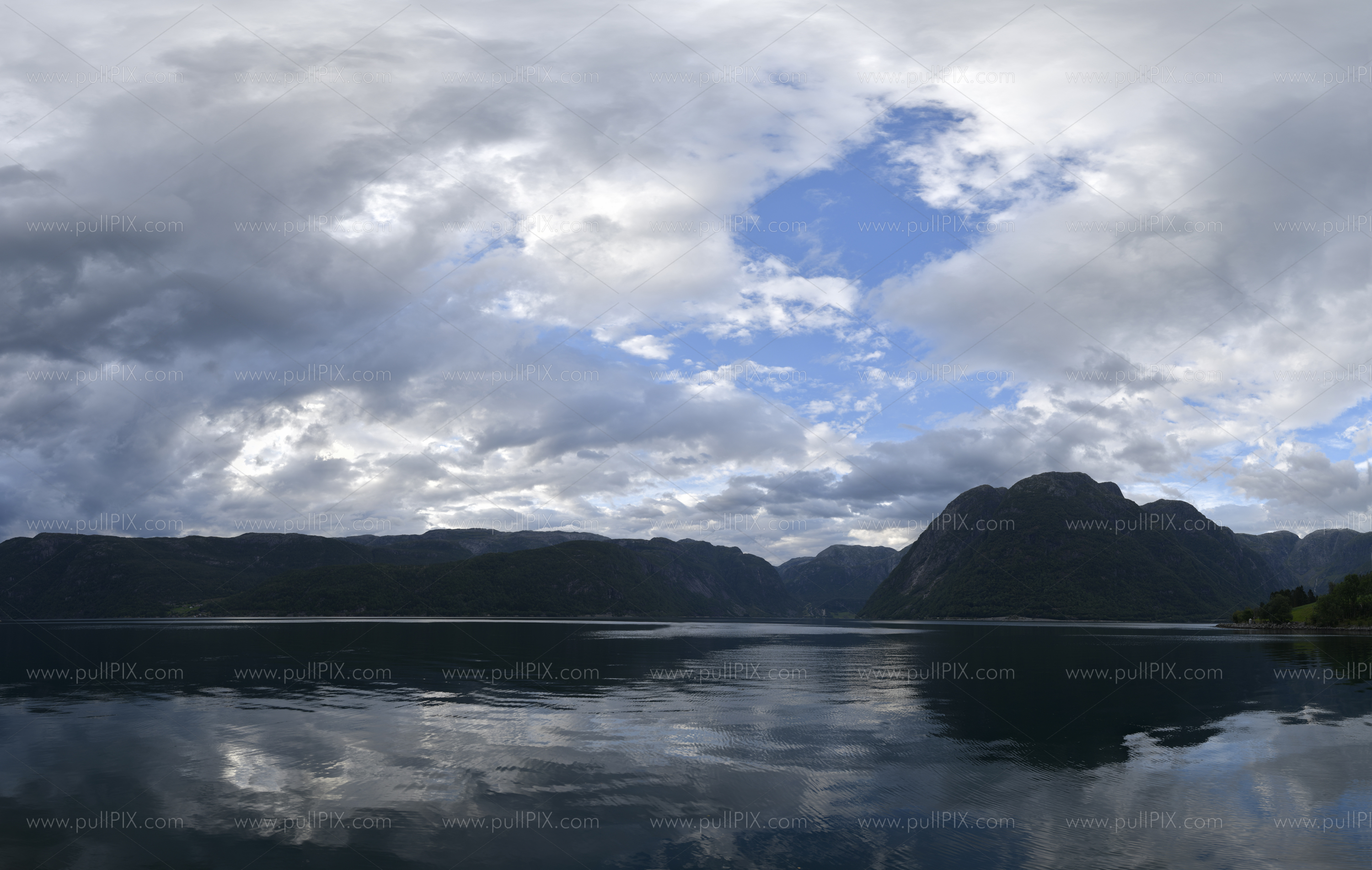 Preview Sundal Fjord.jpg